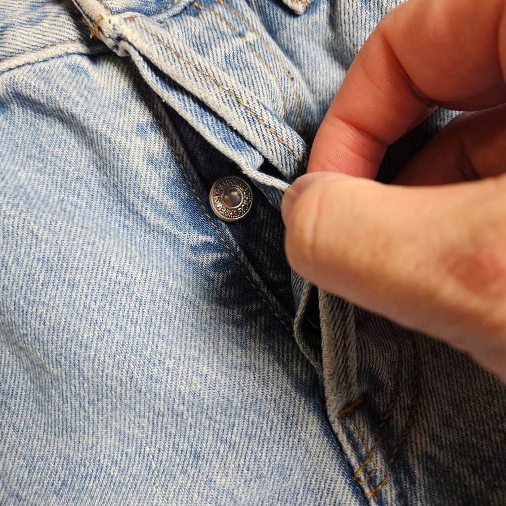 Levi's Premium Wedgie Jeans Womens Blue Ripped Button Fly‎ Denim W28 L28 - Picture 6 of 13